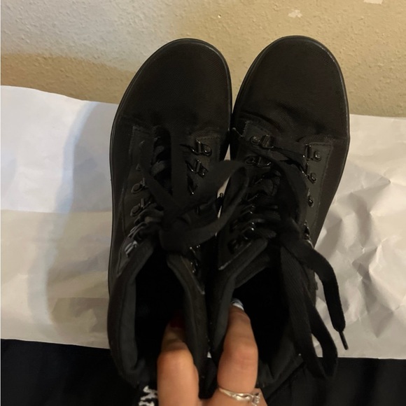 Dr Martens - Picture 2 of 5